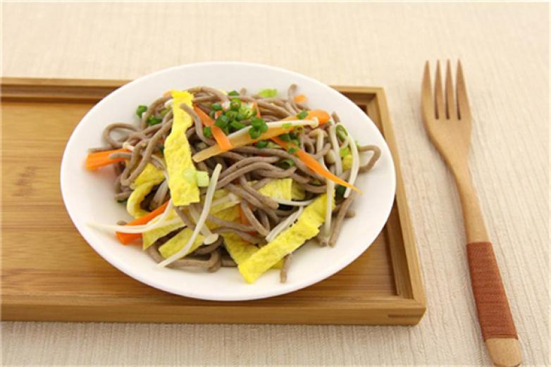 大脚牛养生面加盟