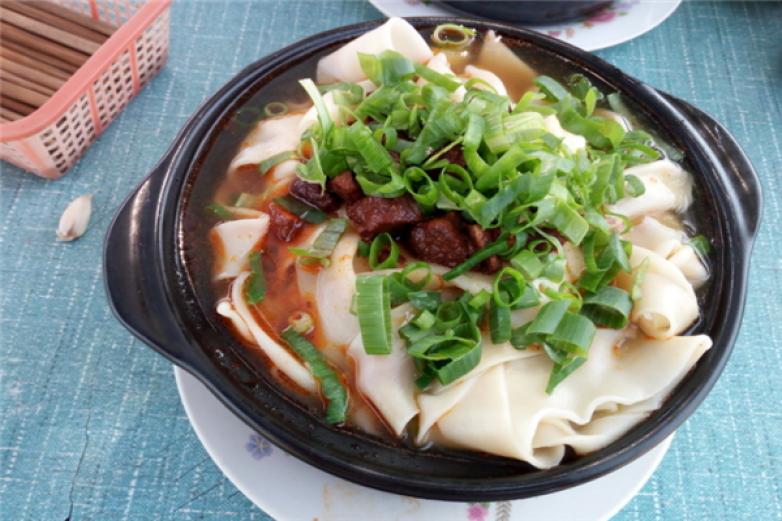 万里金汤砂锅加盟