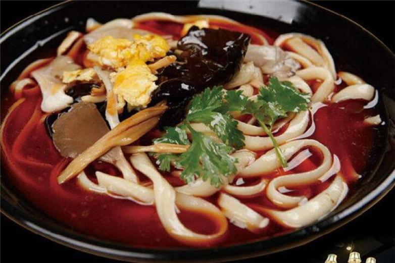 亿人亿面面馆加盟