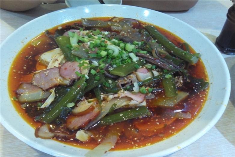 斤斤有味冒菜加盟