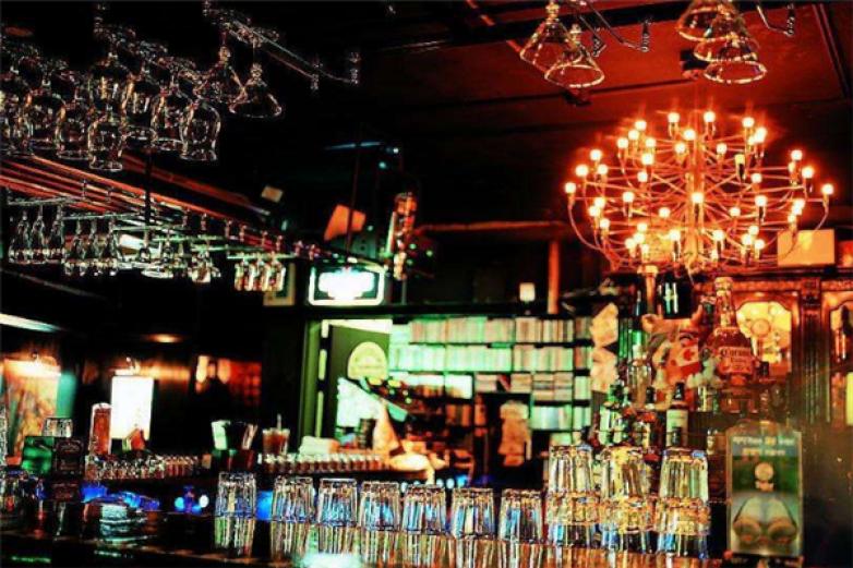 西湖酒吧酒吧加盟