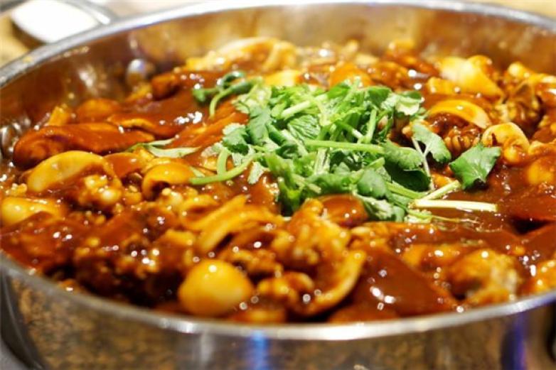 丑小鸭连锁餐馆加盟