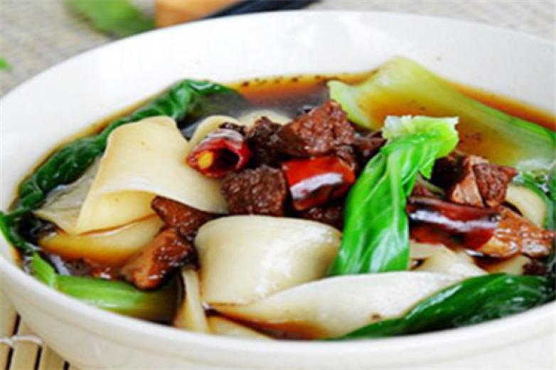 南波万牛肉板面馆加盟