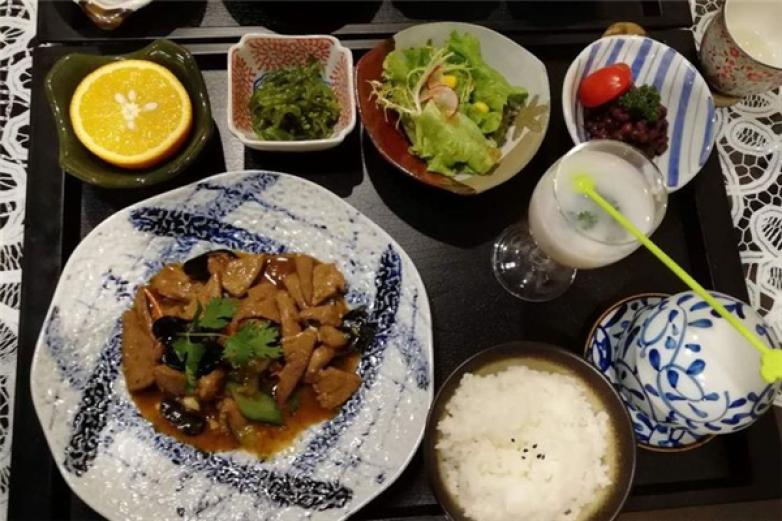 木马童话黑暗餐厅加盟