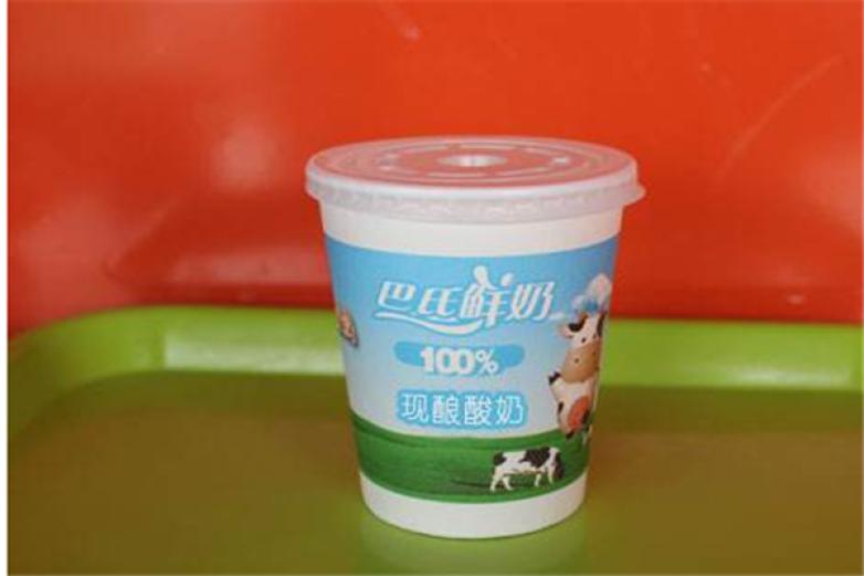 巴士鲜奶吧加盟