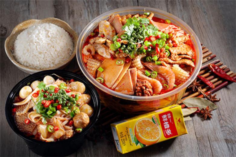 渝昭昭火锅冒菜加盟