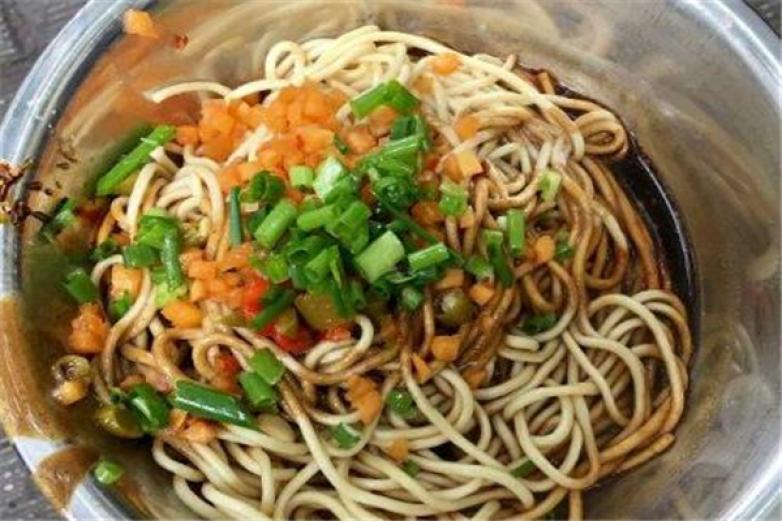 天天热干面加盟