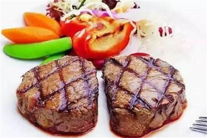 怪物世界牛排酒坊加盟