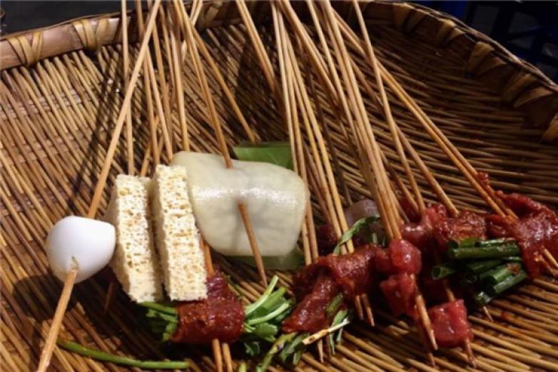 大红帽老火锅冒菜加盟