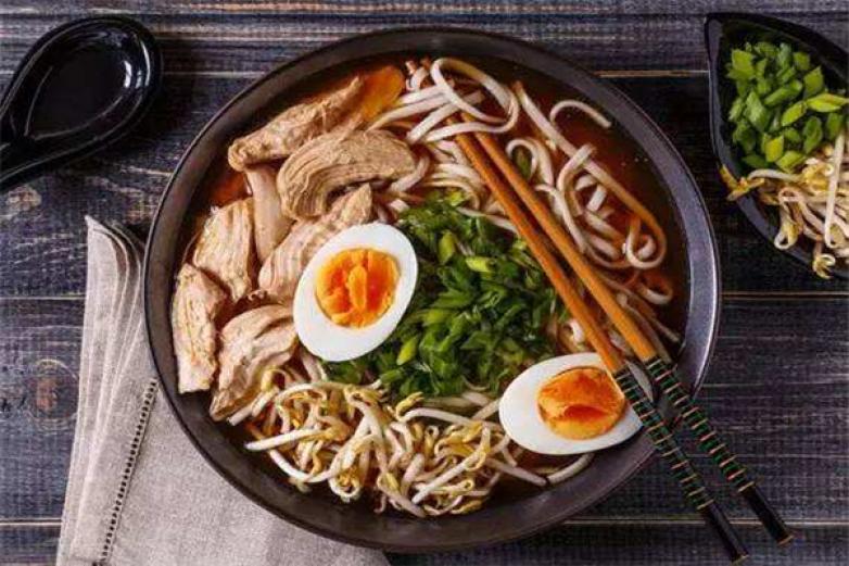 六德源拉面加盟