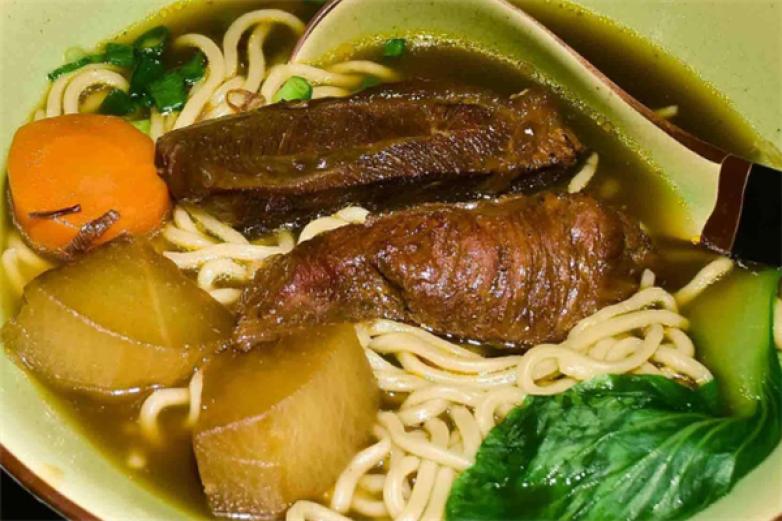 小牛匠台湾牛肉面加盟