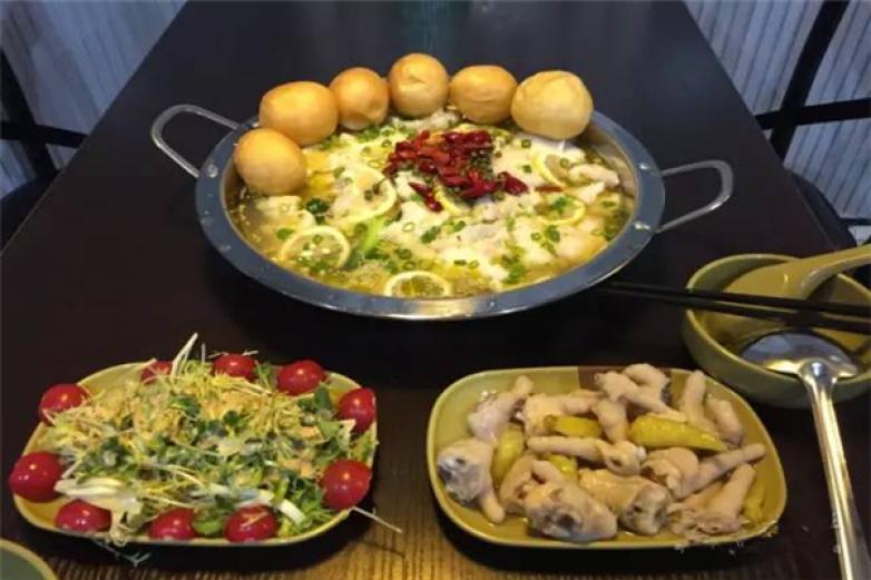 江湖一面龙鱼面加盟