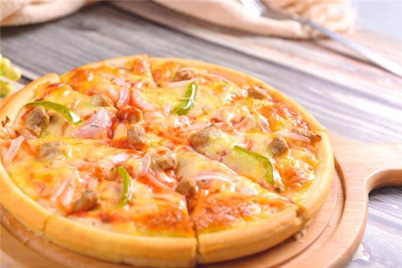 苏麦瑞热狗披萨加盟