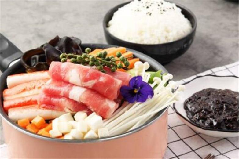 七把九焖锅饭加盟