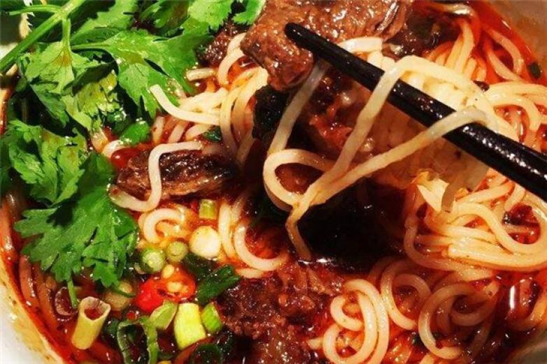 牛师傅私房牛肉面加盟