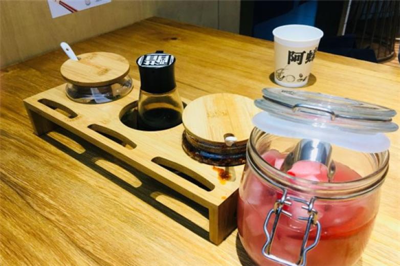 阿蠔海鲜焖面加盟