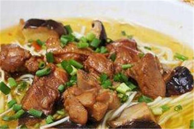 粉面一族小吃加盟