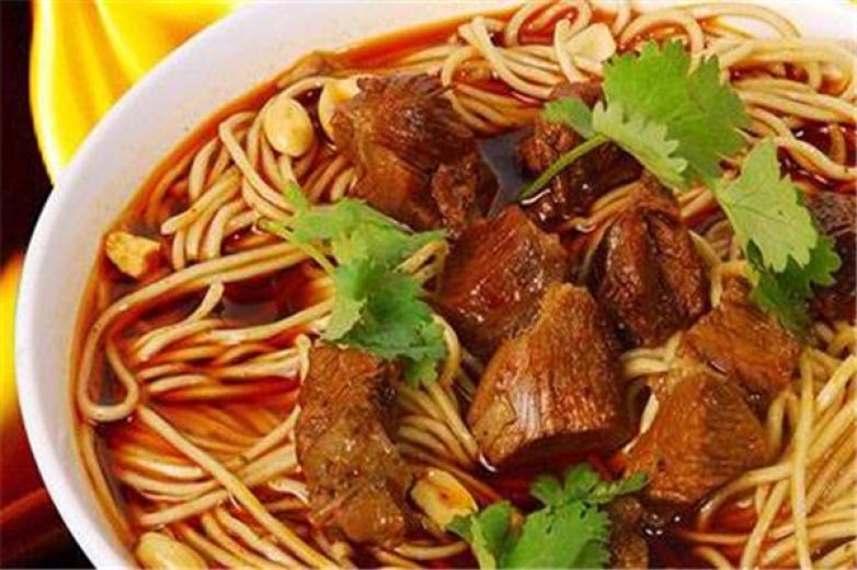 粉面一族小吃加盟