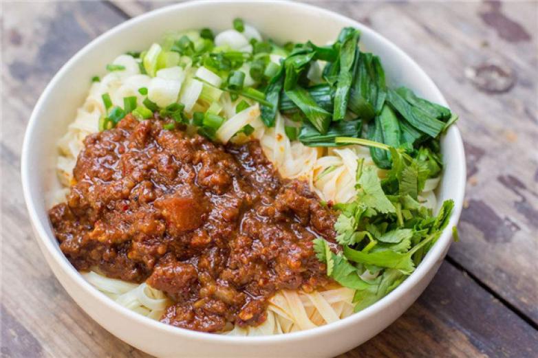 丁元亨炸酱面加盟