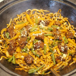 小磊铁锅焖面