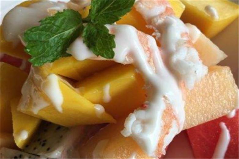 芒小柒柒饮品加盟