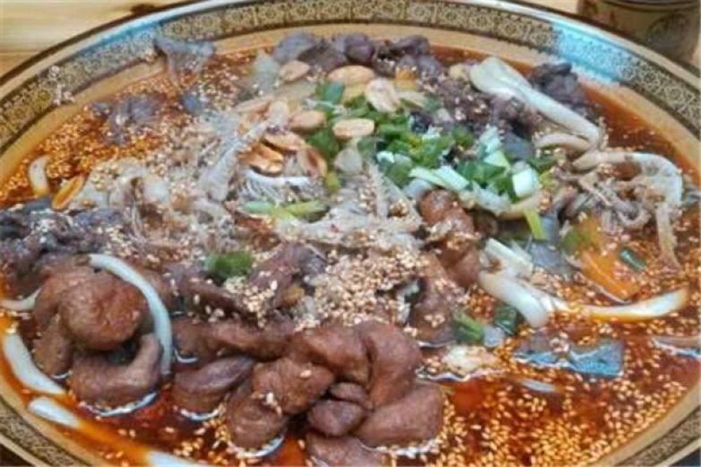 品三口冒菜加盟