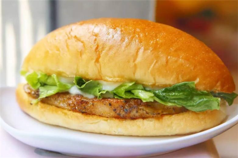 轻松萌熊猪扒包加盟