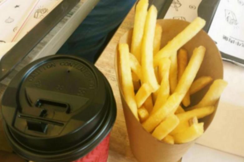 巴百克牛肉堡加盟