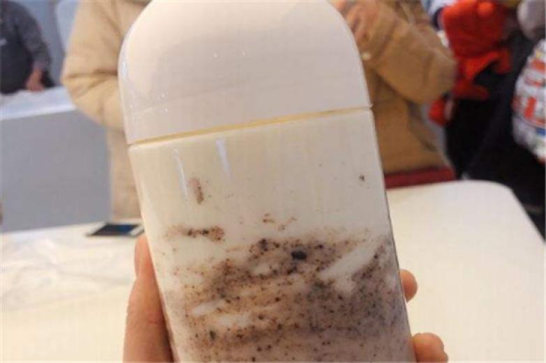 四两绿饮品加盟