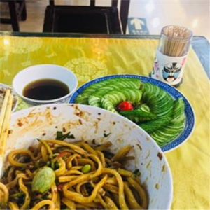 一碗居老北京炸酱面
