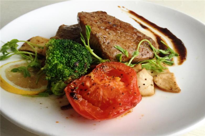 三人行西餐厅加盟