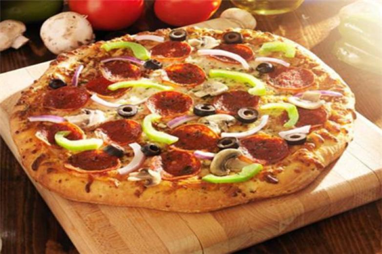 乐享缤纷披萨加盟