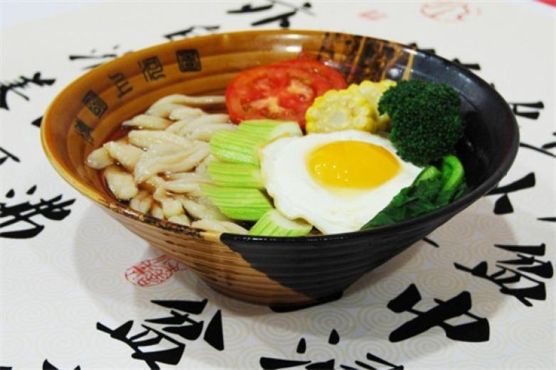 红火飞扬面疙瘩加盟