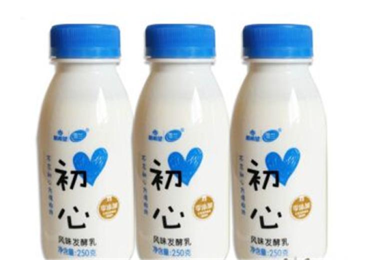 初心牛奶加盟