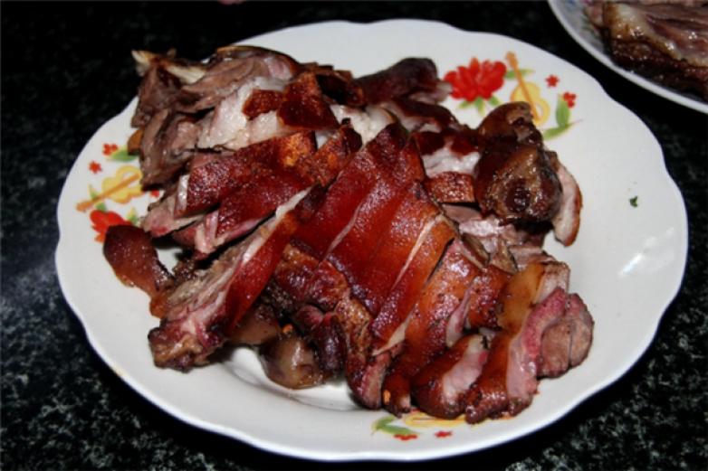 上隐水产海鲜自助餐厅加盟