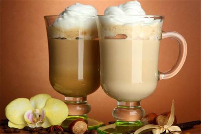 莓超疯奶茶加盟