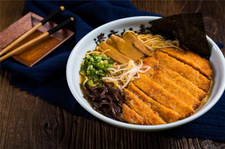 一休林拉面加盟