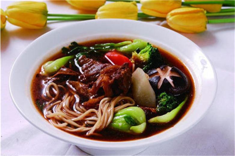 嚒嘛哒牛肉面加盟