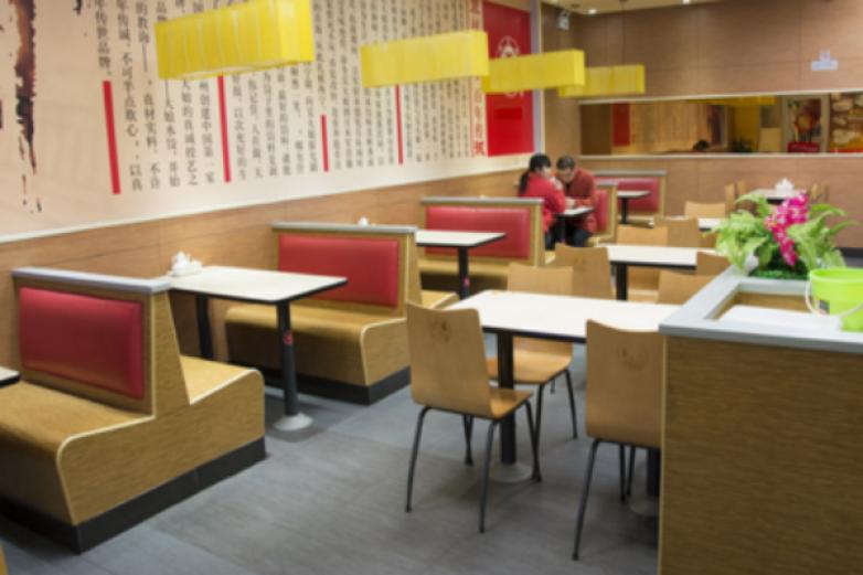 美味易百私房牛肉面加盟