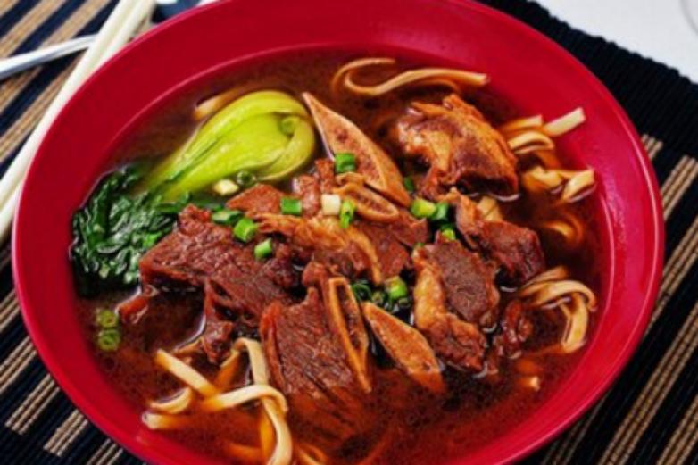 美味易百私房牛肉面加盟