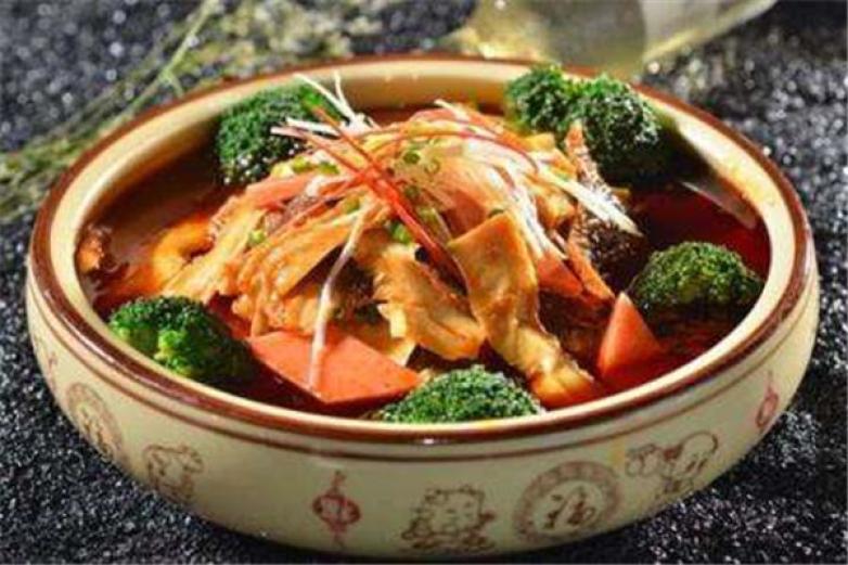 牛八秒油泼冒菜加盟