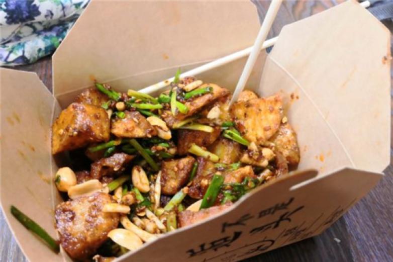 逅头洋芋冰粉鸡排加盟