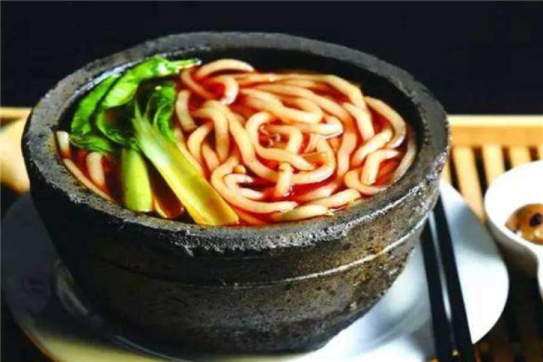 盛兴砂锅怪味面加盟