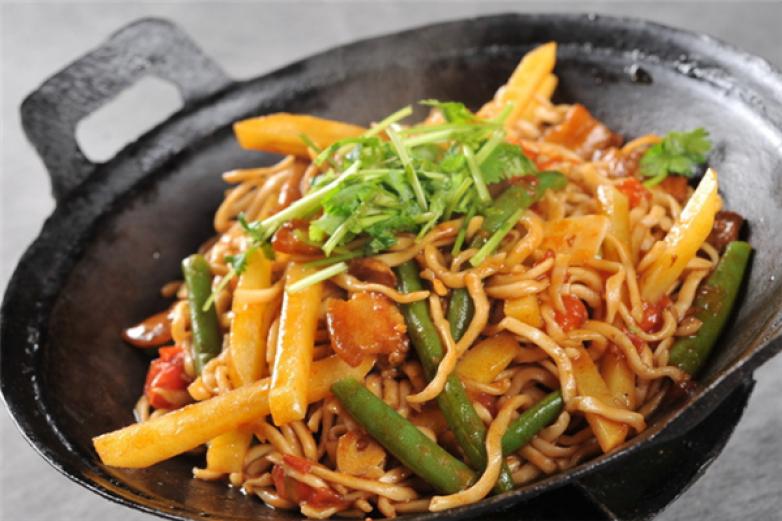 铁锅焖面面馆加盟