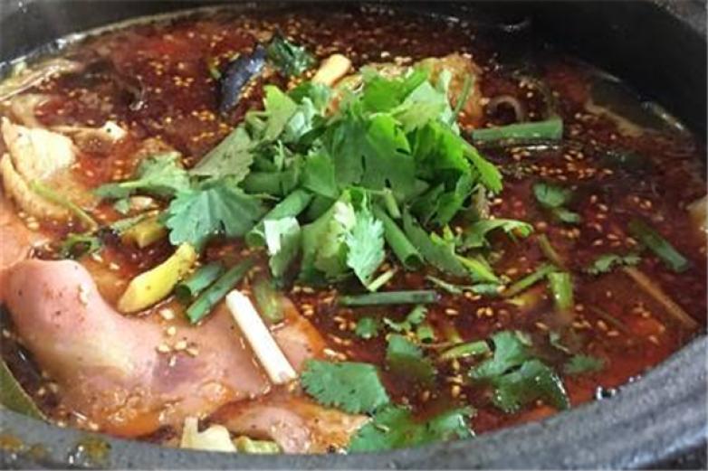 特色砂锅冒菜加盟