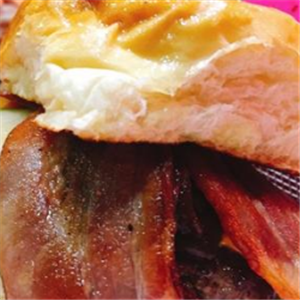 Charlies 粉红汉堡