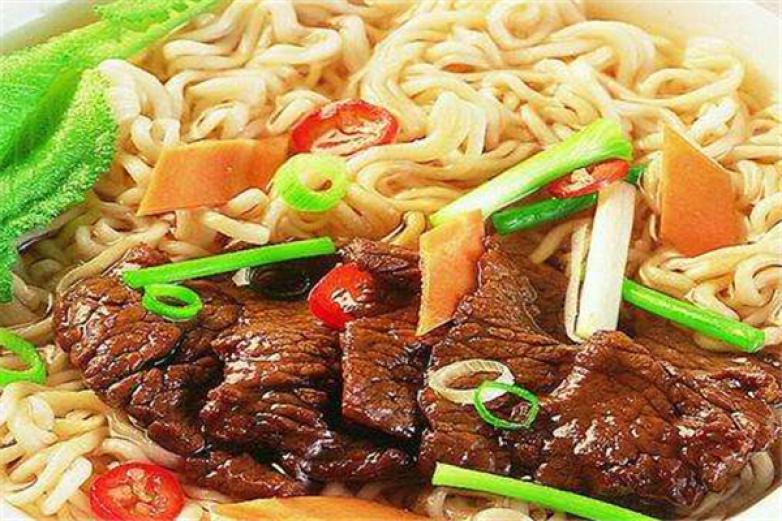 传牛牛肉面加盟