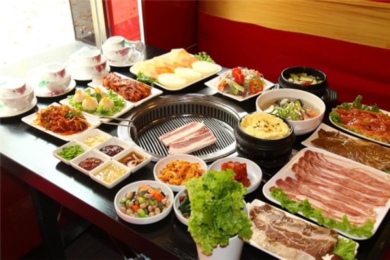 集杰尚品自助烤肉加盟