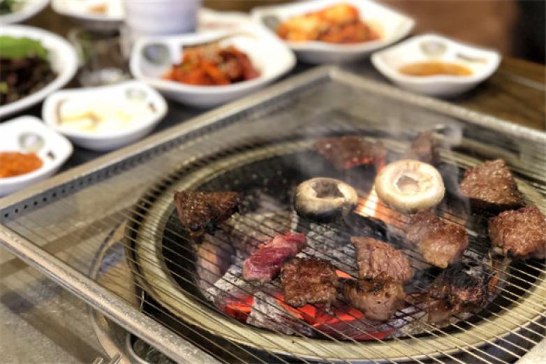 集杰尚品自助烤肉加盟