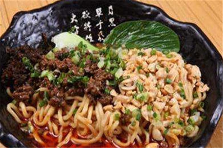 宋驼爷川味面馆加盟